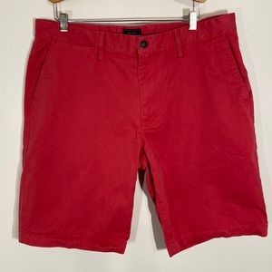 ✨3/$25✨GAP Khaki Shorts - 36W